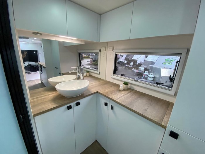 2025 Vivid Caravans NOMAD 21 LARGE ENSUITE