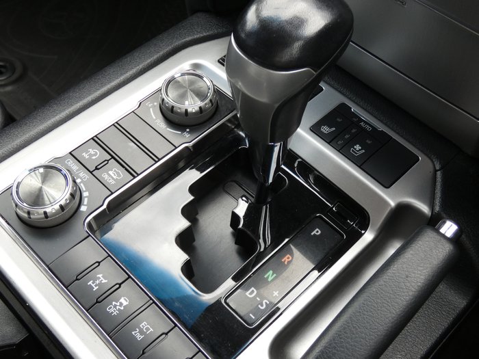 2020 Toyota Landcruiser