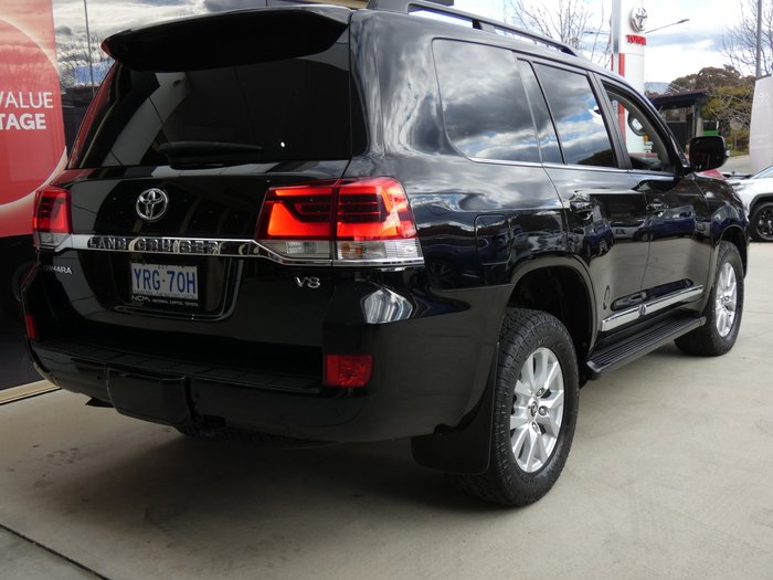 2020 Toyota Landcruiser