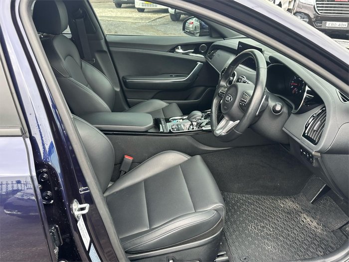 2021 KIA STINGER 330S