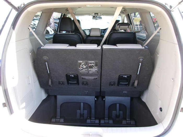 2020 Kia Carnival SLi