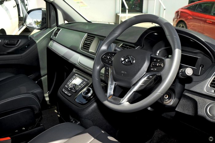 2024 LDV G10 +