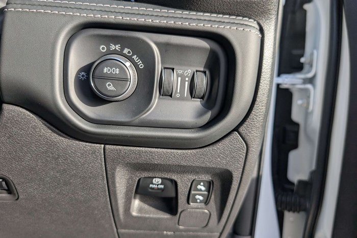 2024 RAM 1500 Laramie Sport Hurricane SO RamBox