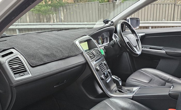 2014 Volvo XC60 D4 Luxury MY14 Crystal White