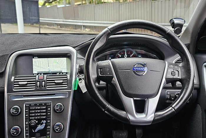 2014 Volvo XC60 D4 Luxury MY14 Crystal White