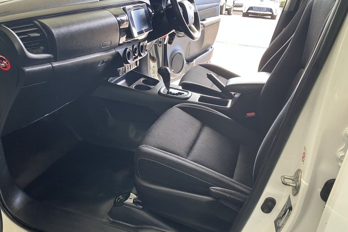 2018 Toyota Hilux SR