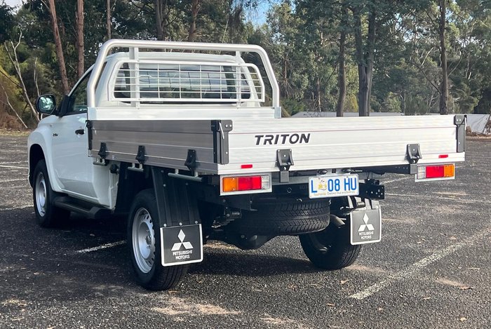 2023 Mitsubishi Triton GLX