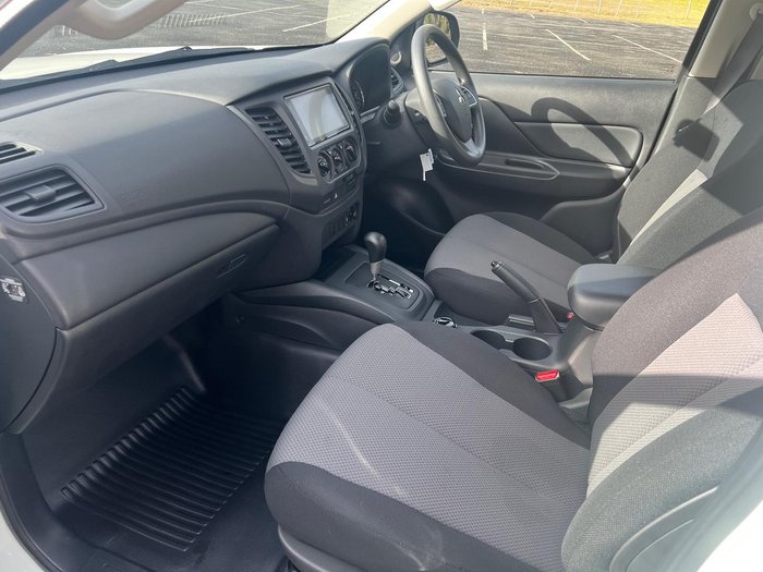 2023 Mitsubishi Triton GLX