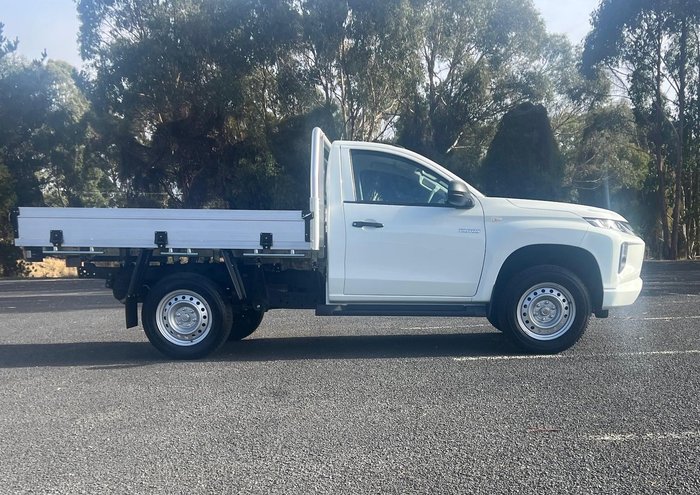 2023 Mitsubishi Triton GLX