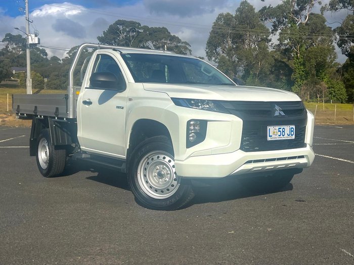 2023 Mitsubishi Triton GLX