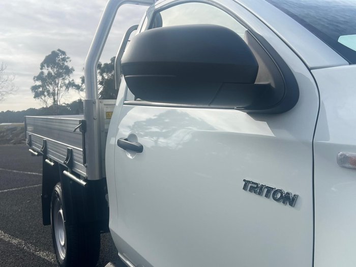 2023 Mitsubishi Triton GLX