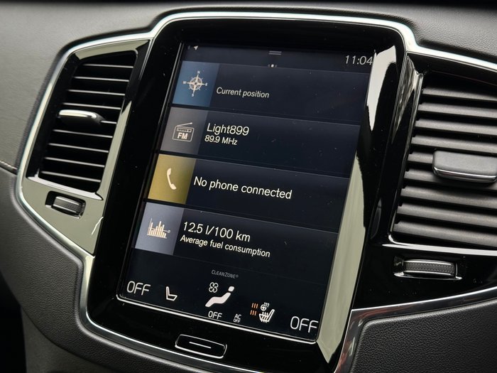 2017 Volvo XC90 T8 R-Design