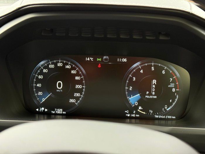 2017 Volvo XC90 T8 R-Design