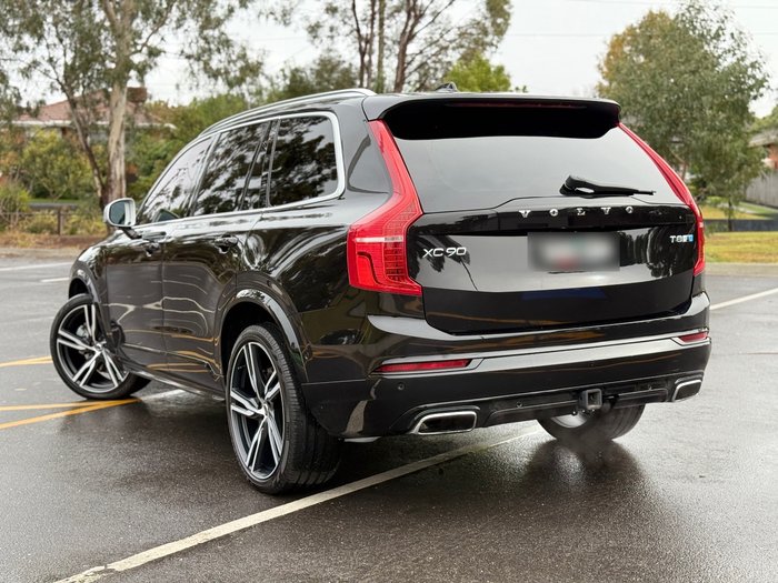 2017 Volvo XC90 T8 R-Design