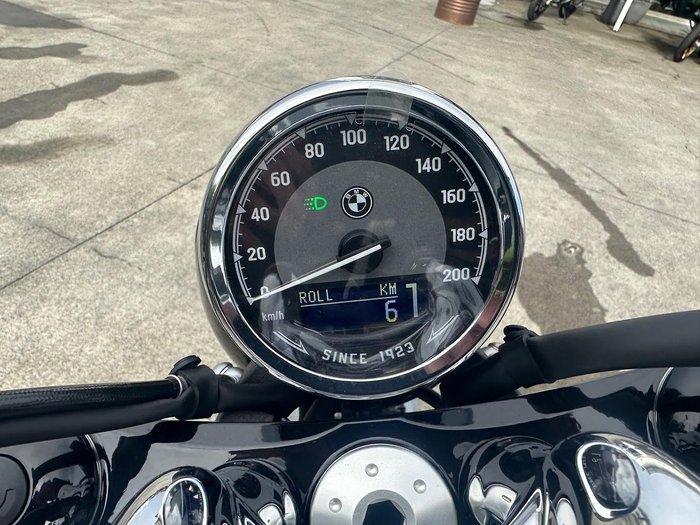 2025 BMW R 18 Blacked Out