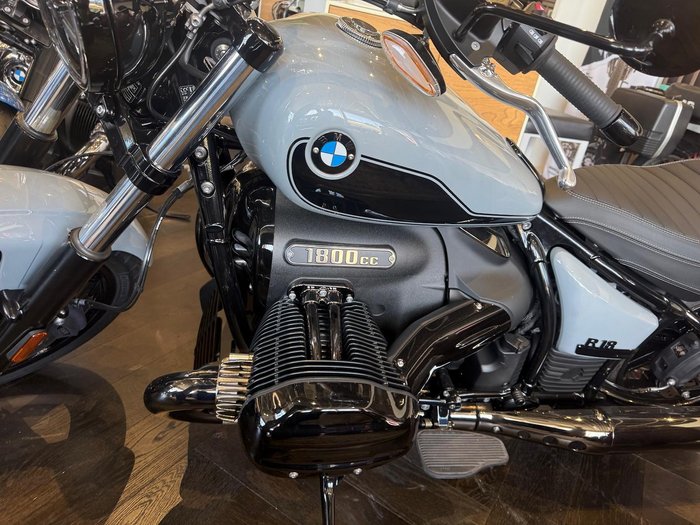 2025 BMW R 18 Classic Blacked Out R 18 Grey