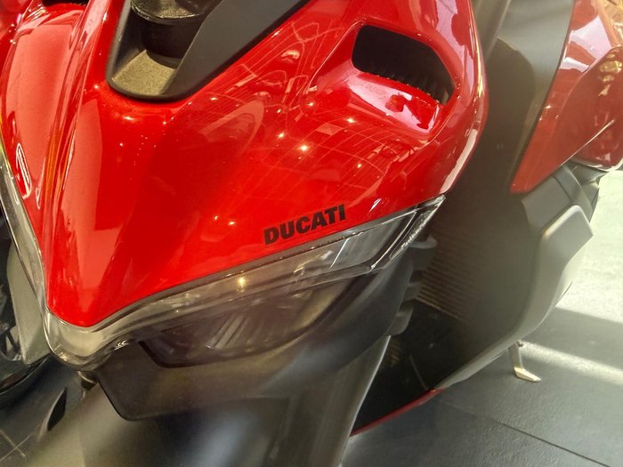 2023 Ducati Streetfighter V2