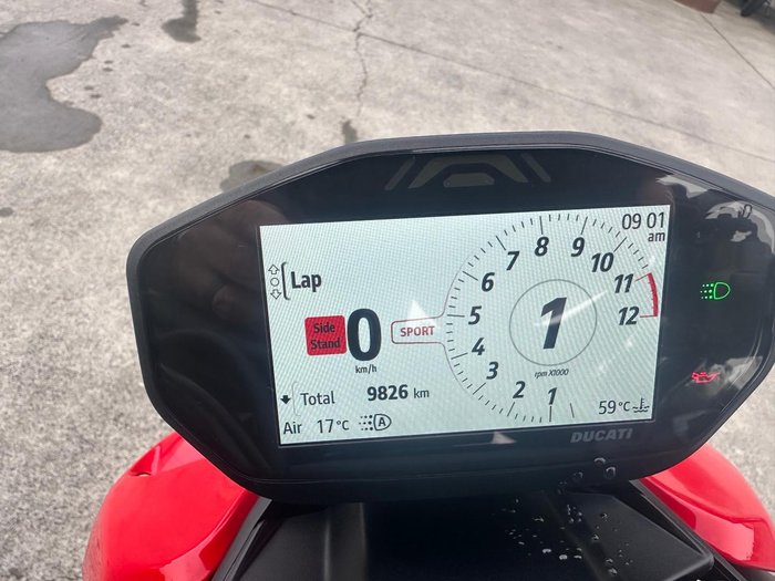 2023 Ducati Streetfighter V2