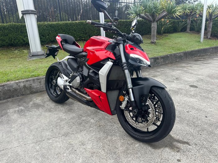 2023 Ducati Streetfighter V2 Streetfighter Red