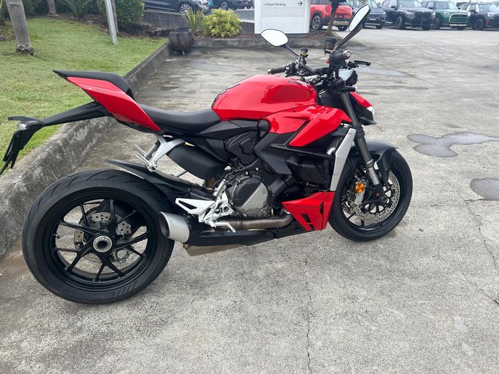 2023 Ducati Streetfighter V2 Streetfighter Red