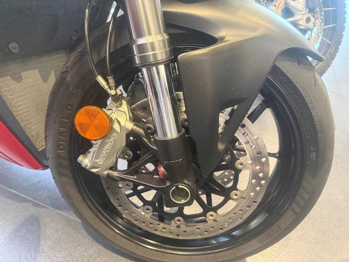 2023 Ducati Streetfighter V2