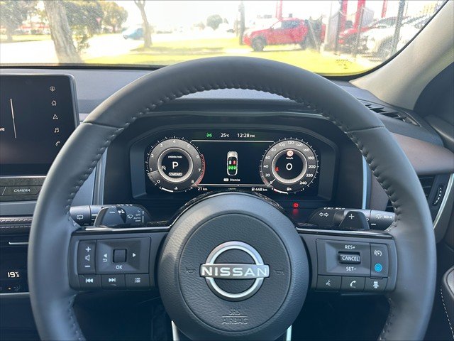 2024 Nissan J12 TI