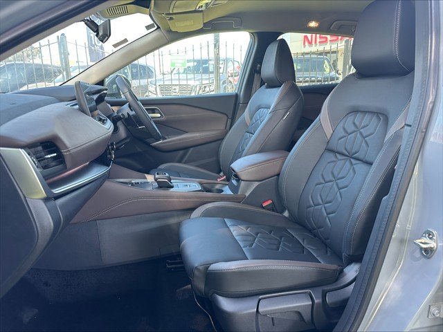 2024 Nissan J12 TI