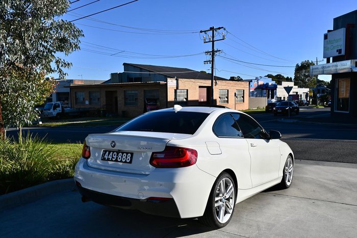 2015 BMW 2 Series 220i M Sport F22 Alpine White