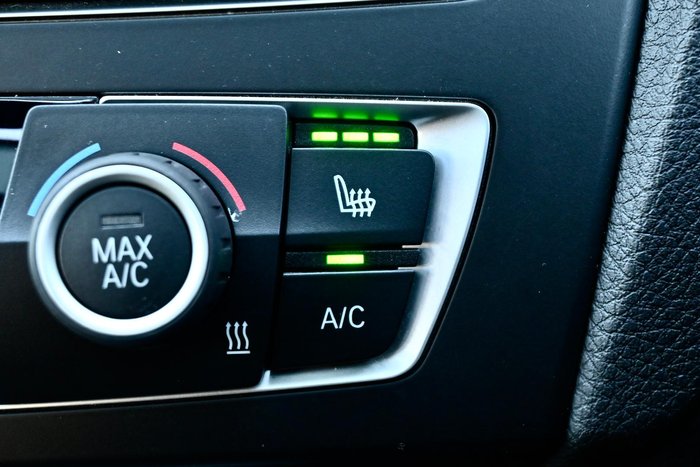 2015 BMW 2 Series 220i M Sport F22 Alpine White