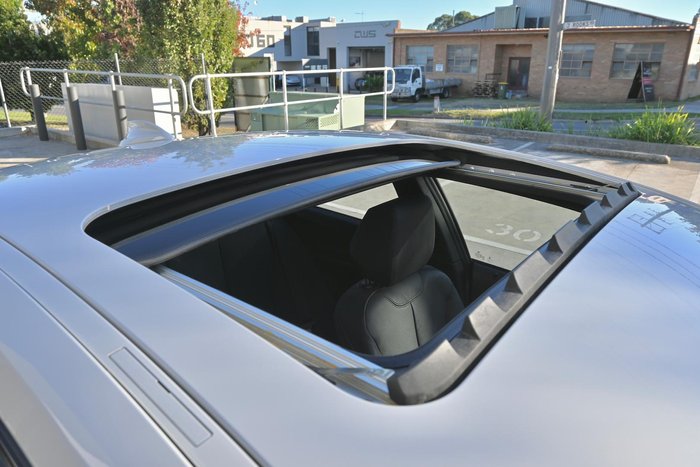 2015 BMW 2 Series 220i M Sport F22 Alpine White