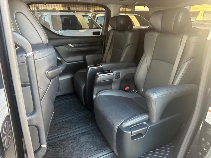 2020 Toyota Alphard SR C Package