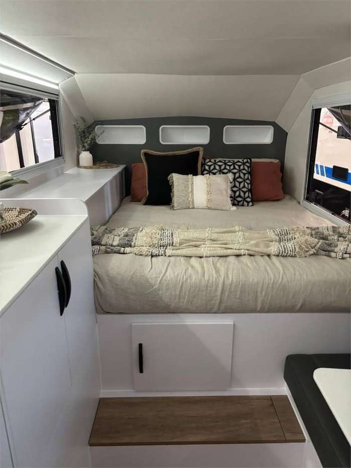 2025 Zone RV Hard Top Expedition NEW