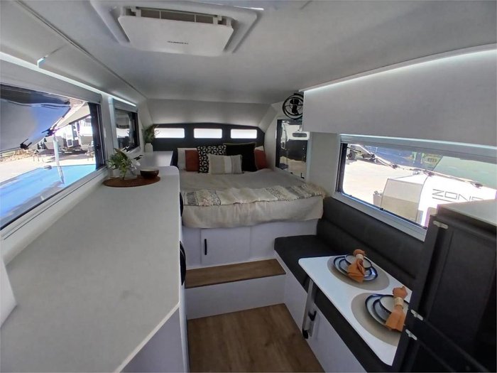 2025 Zone RV Hard Top Expedition NEW