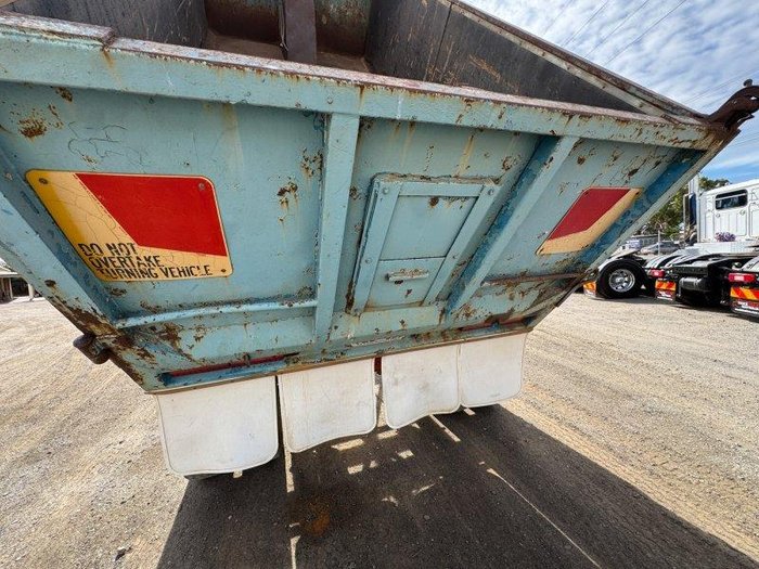 1982 Fruehauf Steel Dog Tipper Trailer