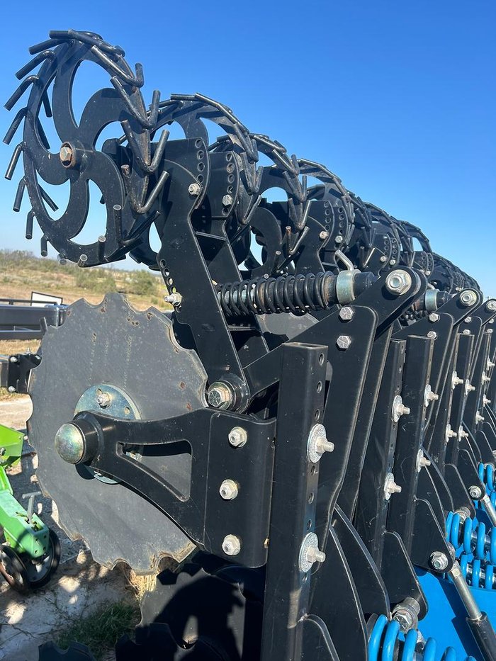 2023 Black Eagle Gen 2.5s Strip Till Units