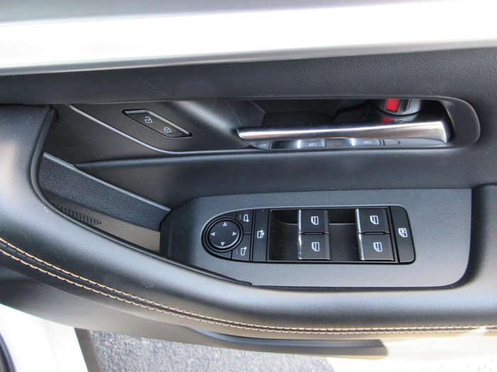 2025 Mazda CX-60 D50e Evolve