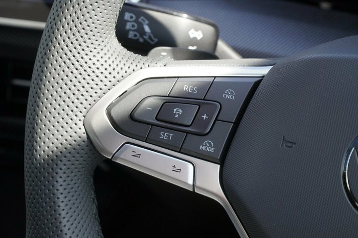 2025 Volkswagen Golf 110TSI R-Line