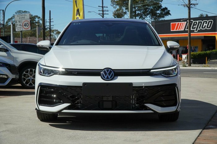 2025 Volkswagen Golf 110TSI R-Line