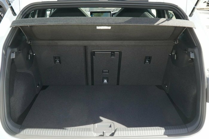 2025 Volkswagen Golf 110TSI R-Line