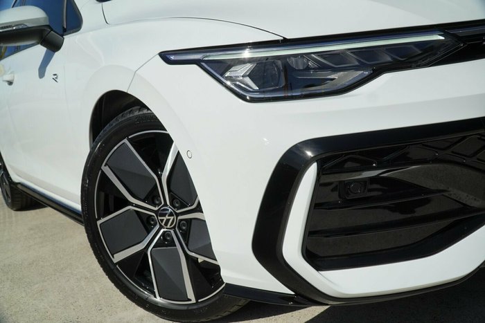 2025 Volkswagen Golf 110TSI R-Line