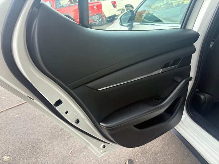 2025 Mazda 3 G20 Pure