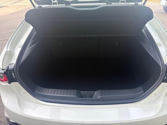 2025 Mazda 3 G20 Pure