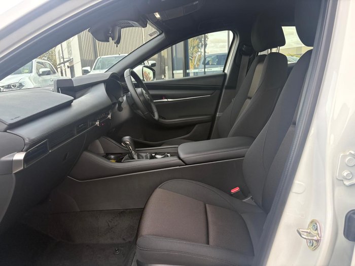 2025 Mazda 3 G20 Pure