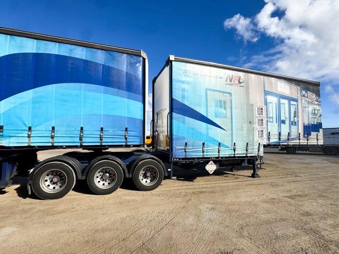 2016 Topstart B Double Drop Deck Curtain Side Set