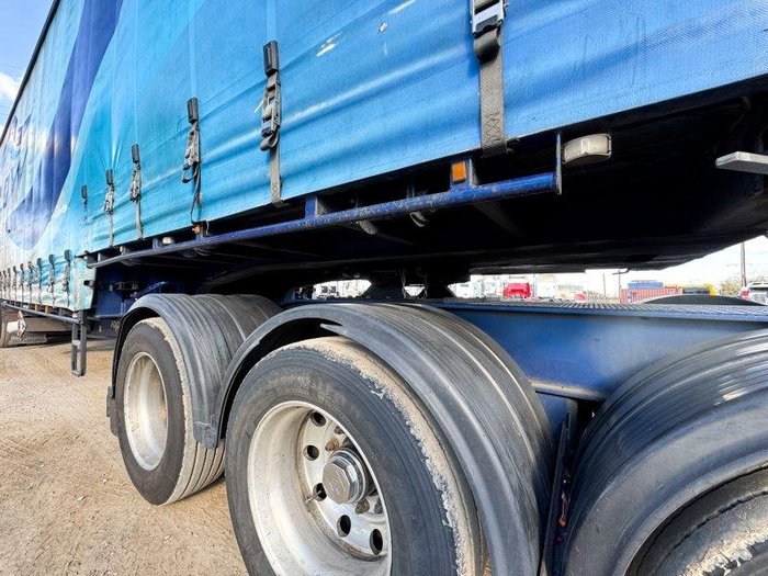 2016 Topstart B Double Drop Deck Curtain Side Set