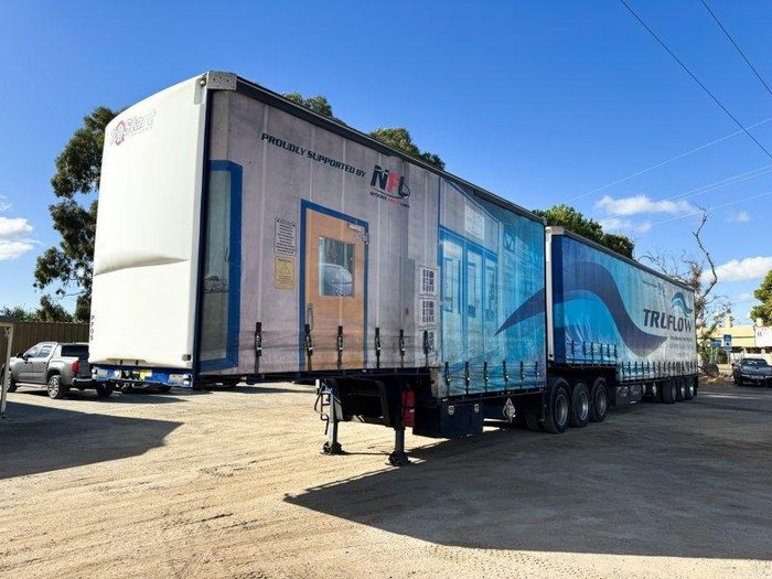 2016 Topstart B Double Drop Deck Curtain Side Set