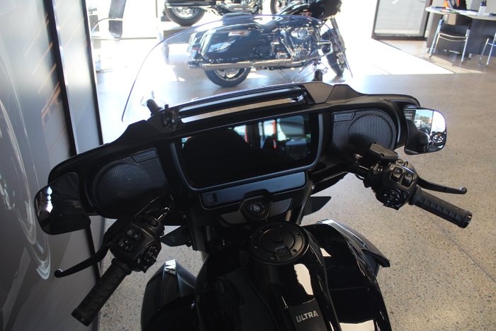 2025 Harley-davidson FLHXU STREET GLIDE ULTRA (117)