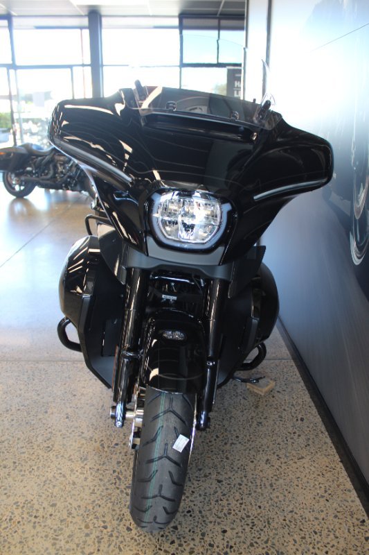 2025 Harley-davidson FLHXU STREET GLIDE ULTRA (117)
