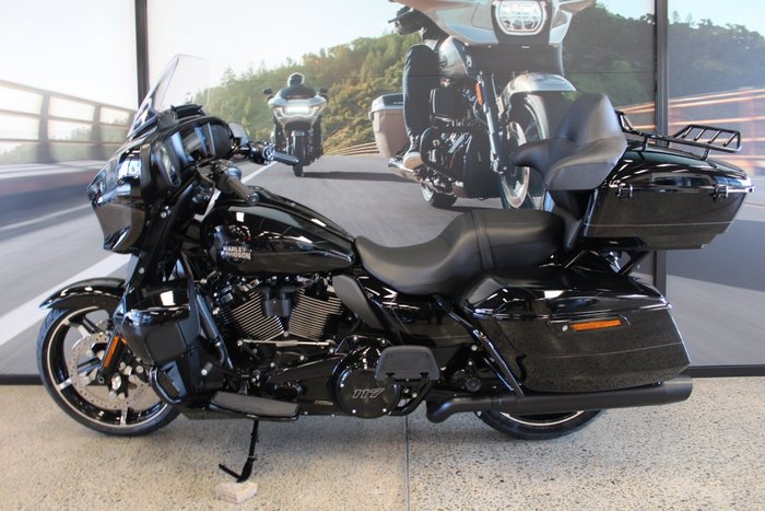 2025 Harley-davidson FLHXU STREET GLIDE ULTRA (117)