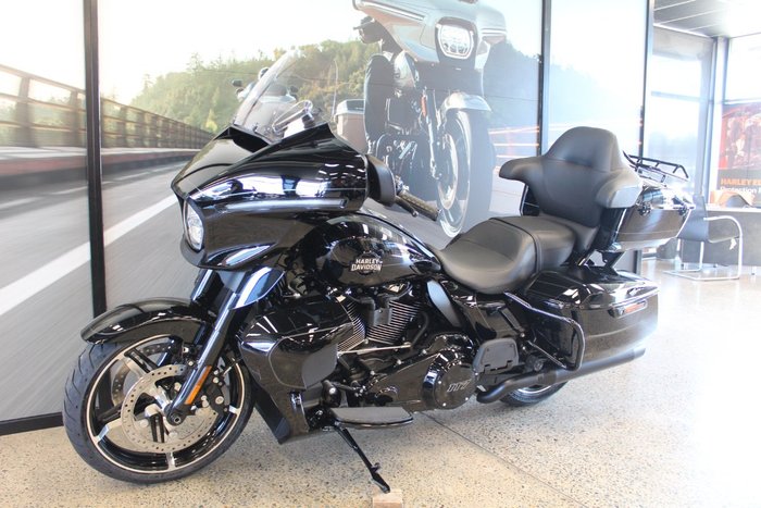 2025 Harley-davidson FLHXU STREET GLIDE ULTRA (117)